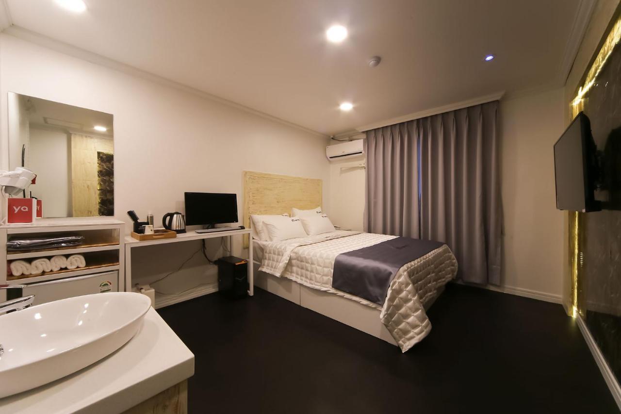 Prince Motel Busan Exterior photo
