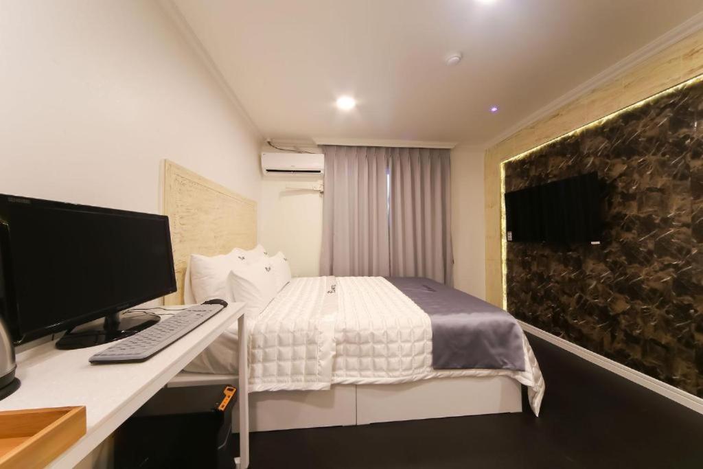 Prince Motel Busan Exterior photo